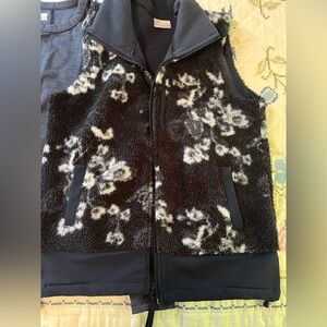 Columbia Long Sleeve & Vest